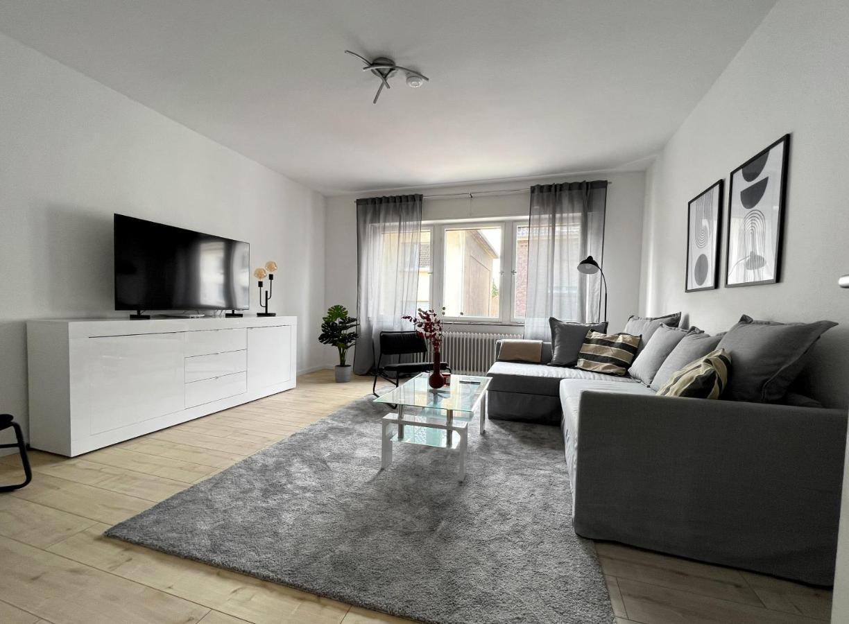 Ferienwohnung One Bed And One Sofa Bed, Self Check In, Invoice Mönchengladbach Exterior foto